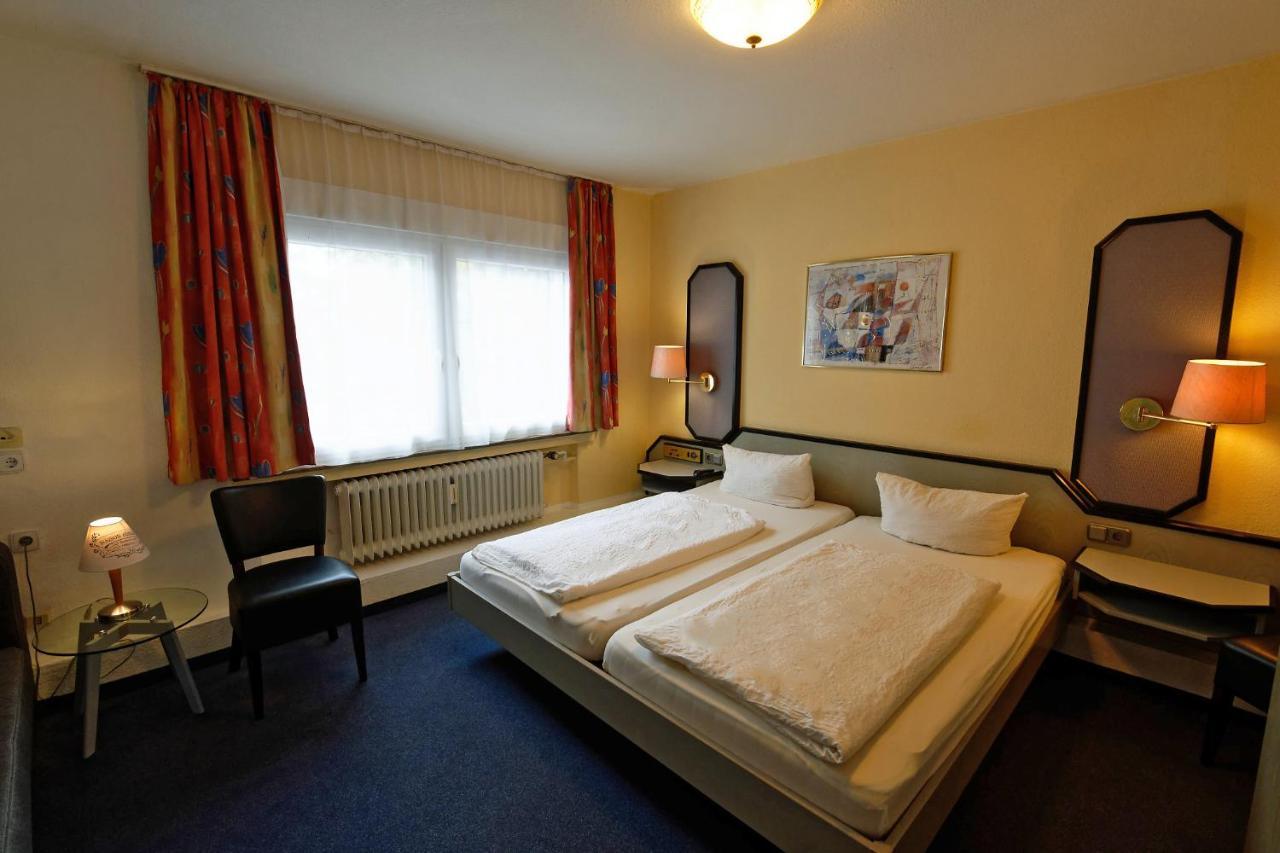Hotel Wiedenhof Hilden Exterior photo